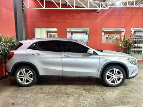 MERCEDES-BENZ GLA 200 1.6 16V 4P CGI ADVANCE TURBO AUTOMÁTICO, Foto 14 MERCEDES-BENZ GLA 200 1.6 16V 4P CGI ADVANCE TURBO AUTOMÁTICO, Foto 14