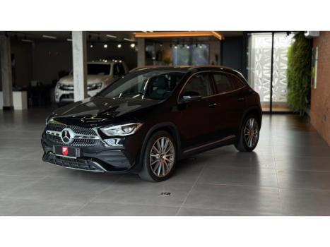 MERCEDES-BENZ GLA 200 , Foto 1