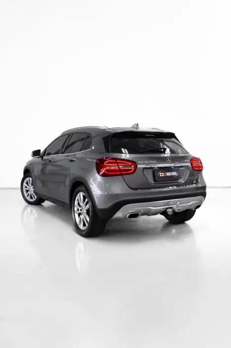 MERCEDES-BENZ GLA 200 1.6 16V 4P CGI VISION TURBO AUTOMTICO, Foto 4
