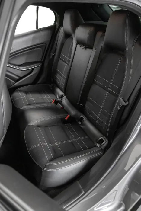 MERCEDES-BENZ GLA 200 1.6 16V 4P CGI VISION TURBO AUTOMTICO, Foto 7