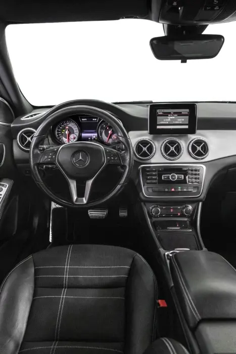 MERCEDES-BENZ GLA 200 1.6 16V 4P CGI VISION TURBO AUTOMTICO, Foto 8