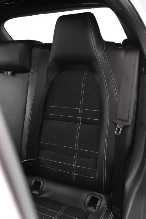 MERCEDES-BENZ GLA 200 1.6 16V 4P CGI VISION TURBO AUTOMTICO, Foto 9