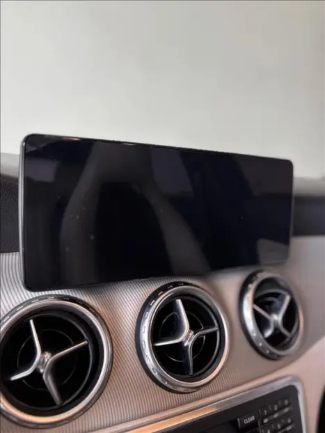 MERCEDES-BENZ GLA 200 1.6 16V 4P FLEX CGI VISION TURBO AUTOM�TICO, Foto 11