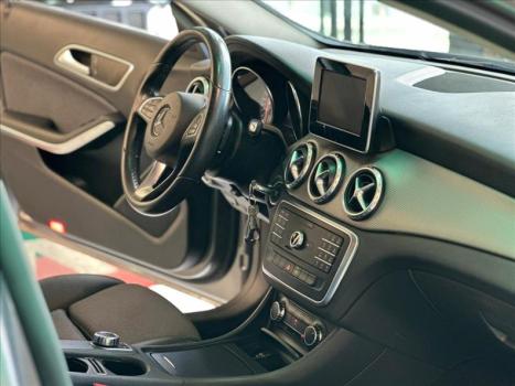 MERCEDES-BENZ GLA 200 1.6 16V 4P CGI STYLE TURBO AUTOM�TICO, Foto 5