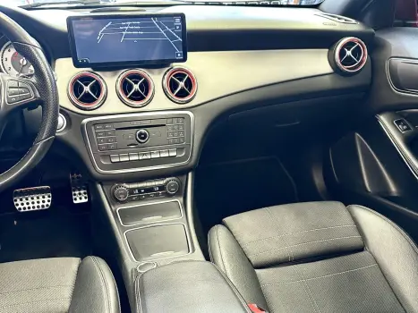 MERCEDES-BENZ GLA 200 1.6 16V 4P FLEX CGI ENDURO TURBO AUTOM�TICO, Foto 14