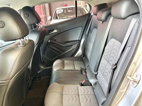 MERCEDES-BENZ GLA 200 1.3 16V 4P GCI STYLE 7G-DCT AUTOM�TICO, Foto 11