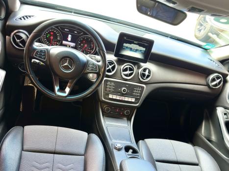 MERCEDES-BENZ GLA 200 1.3 16V 4P GCI STYLE 7G-DCT AUTOM�TICO, Foto 15