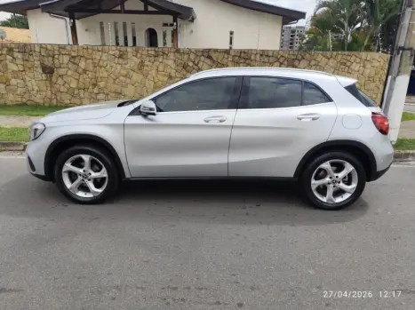 MERCEDES-BENZ GLA 200 1.6 16V 4P FLEX CGI NIGHT TURBO AUTOM�TICO, Foto 5