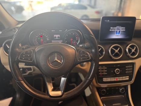 MERCEDES-BENZ GLA 200 1.6 16V 4P CGI STYLE TURBO AUTOM�TICO, Foto 4