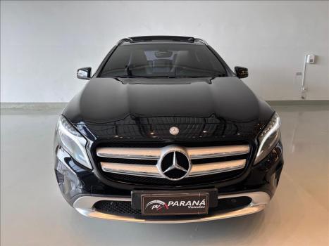 MERCEDES-BENZ GLA 200 1.6 16V 4P CGI VISION TURBO AUTOM�TICO, Foto 2