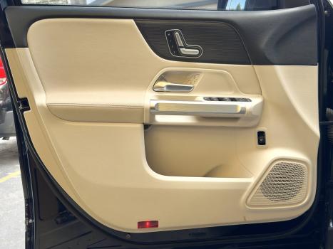 MERCEDES-BENZ GLB 200 , Foto 2