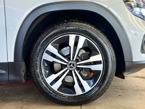 MERCEDES-BENZ GLB 200 , Foto 13