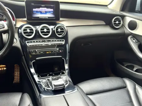 MERCEDES-BENZ GLC 250 2.0 16V 4P CGI 4MATIC SPORT COUP� 9G-TRONIC AUTOM�TICO, Foto 17