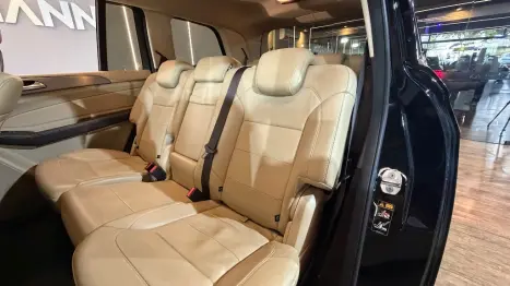 MERCEDES-BENZ GLS 350 3.0 V6 4P BLUTEC 4MATIC 9G-TRONIC AUTOM�TICO, Foto 12