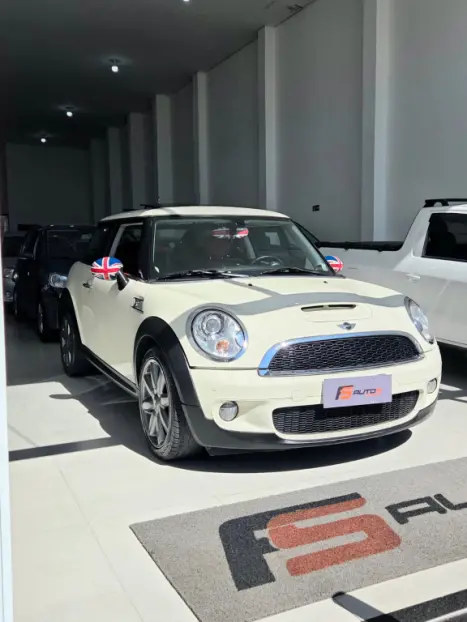 MINI Cooper 1.6 16V S TURBO AUTOM�TICO, Foto 5