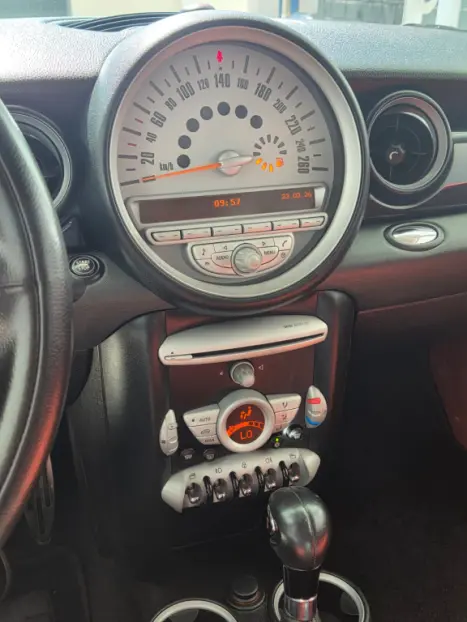MINI Cooper 1.6 16V S TURBO AUTOM�TICO, Foto 8