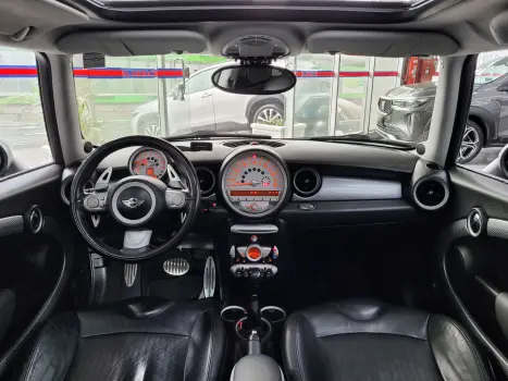 MINI Cooper 1.6 16V S TURBO AUTOM�TICO, Foto 5