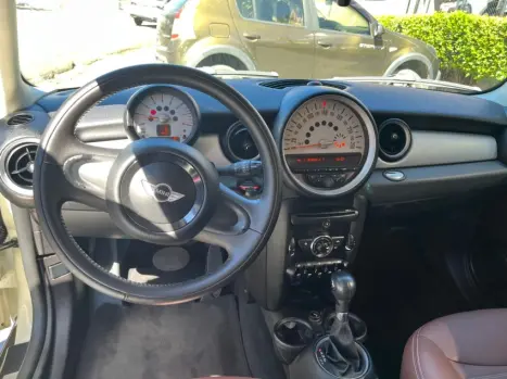 MINI Cooper 1.6 16V ONE AUTOM�TICO, Foto 9