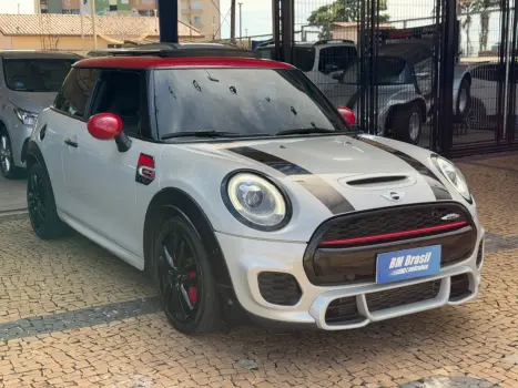 MINI Cooper 2.0 16V 4P TWINPOWER JOHN COOPER WORKS STEPTRONIC AUTOM�TICO, Foto 3