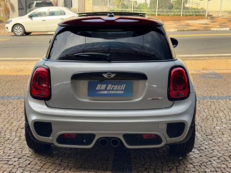 MINI Cooper 2.0 16V 4P TWINPOWER JOHN COOPER WORKS STEPTRONIC AUTOM�TICO, Foto 5