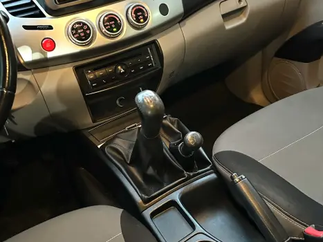 MITSUBISHI L 200 Savana , Foto 15
