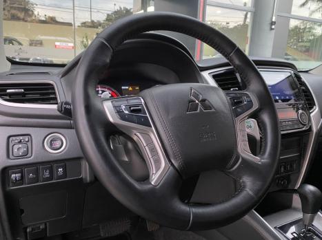 MITSUBISHI L 200 Triton 2.4 16V SPORT HPE-S 4X4 CABINE DUPLA TURBO DIESEL AUTOMTICO, Foto 9