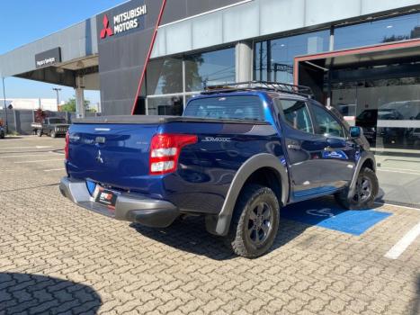 MITSUBISHI L 200 Triton 2.4 16V SPORT SAVANA 4X4 CABINE DUPLA TURBO DIESEL AUTOMTICO, Foto 4