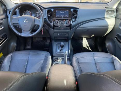 MITSUBISHI L 200 Triton 2.4 16V SPORT SAVANA 4X4 CABINE DUPLA TURBO DIESEL AUTOMTICO, Foto 11