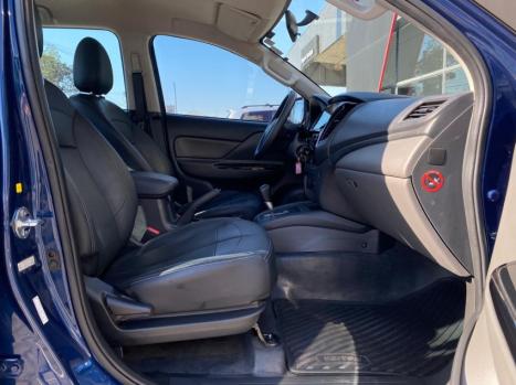 MITSUBISHI L 200 Triton 2.4 16V SPORT SAVANA 4X4 CABINE DUPLA TURBO DIESEL AUTOMTICO, Foto 12