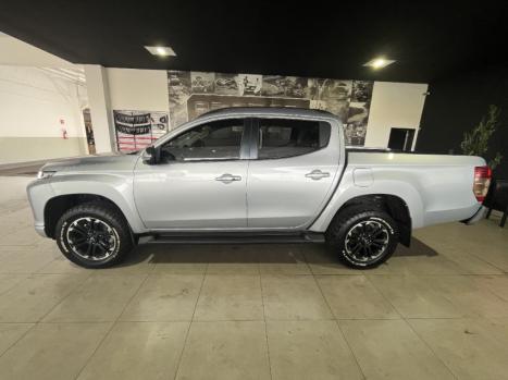 MITSUBISHI L 200 Triton 2.4 16V SPORT HPE 4X4 CABINE DUPLA TURBO DIESEL AUTOMTICO, Foto 7
