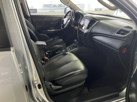 MITSUBISHI L 200 Triton 2.4 16V SPORT HPE 4X4 CABINE DUPLA TURBO DIESEL AUTOMTICO, Foto 12