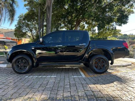 MITSUBISHI L 200 Triton 3.5 V6 HPE 4X4 FLEX CABINE DUPLA AUTOMTICO, Foto 10