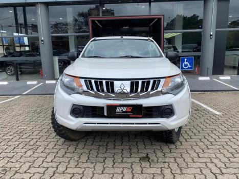 MITSUBISHI L 200 Triton 2.4 16V SPORT GLX 4X4 CABINE DUPLA TURBO DIESEL, Foto 2