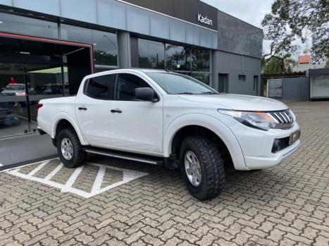 MITSUBISHI L 200 Triton 2.4 16V SPORT GLX 4X4 CABINE DUPLA TURBO DIESEL, Foto 3