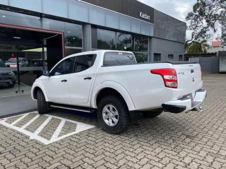 MITSUBISHI L 200 Triton 2.4 16V SPORT GLX 4X4 CABINE DUPLA TURBO DIESEL, Foto 7