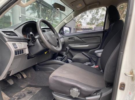 MITSUBISHI L 200 Triton 2.4 16V SPORT GLX 4X4 CABINE DUPLA TURBO DIESEL, Foto 8