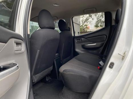 MITSUBISHI L 200 Triton 2.4 16V SPORT GLX 4X4 CABINE DUPLA TURBO DIESEL, Foto 13