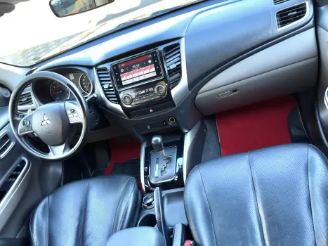 MITSUBISHI L 200 Triton 2.4 16V SPORT HPE MOTORSPORTS 4X4 CABINE DUPLA TURBO DIESEL AUTOMTICO, Foto 5