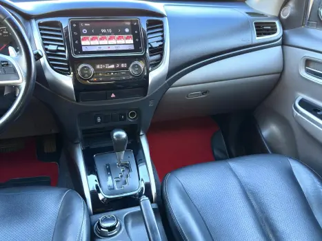 MITSUBISHI L 200 Triton 2.4 16V SPORT HPE MOTORSPORTS 4X4 CABINE DUPLA TURBO DIESEL AUTOMTICO, Foto 8
