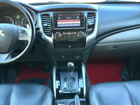 MITSUBISHI L 200 Triton 2.4 16V SPORT HPE MOTORSPORTS 4X4 CABINE DUPLA TURBO DIESEL AUTOM�TICO, Foto 9