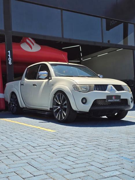 MITSUBISHI L 200 Triton 3.2 16V HPE 4X4 CABINE DUPLA TURBO DIESEL INTERCOOLER, Foto 3