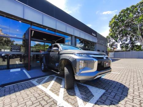 MITSUBISHI L 200 Triton 2.4 16V SPORT HPE-S 4X4 CABINE DUPLA TURBO DIESEL AUTOM�TICO, Foto 4