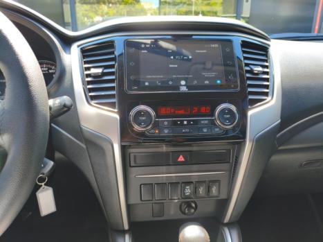 MITSUBISHI L 200 Triton 2.4 16V SPORT HPE-S 4X4 CABINE DUPLA TURBO DIESEL AUTOM�TICO, Foto 10