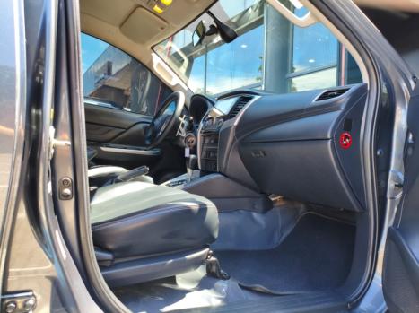 MITSUBISHI L 200 Triton 2.4 16V SPORT HPE-S 4X4 CABINE DUPLA TURBO DIESEL AUTOM�TICO, Foto 14