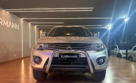 MITSUBISHI L 200 Triton 3.5 V6 HPE 4X4 FLEX CABINE DUPLA AUTOM�TICO, Foto 2