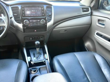 MITSUBISHI L 200 Triton 2.4 16V SPORT HPE MOTORSPORTS 4X4 CABINE DUPLA TURBO DIESEL AUTOM�TICO, Foto 12