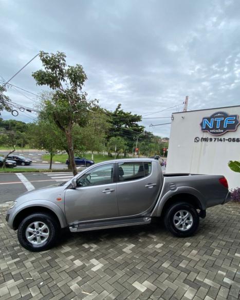 MITSUBISHI L 200 Triton 2.4 16V FLEX HLS CABINE DUPLA, Foto 18