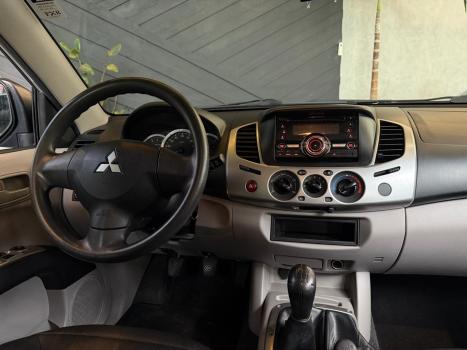 MITSUBISHI L 200 Triton 2.4 16V SPORT GLS CABINE DUPLA TURBO DIESEL, Foto 14