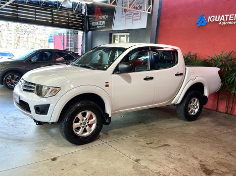 MITSUBISHI L 200 Triton 2.4 16V FLEX HLS CABINE DUPLA, Foto 2