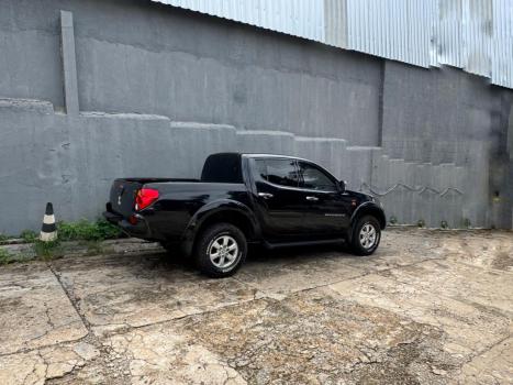 MITSUBISHI L 200 Triton 3.5 V6 HPE 4X4 FLEX CABINE DUPLA, Foto 2
